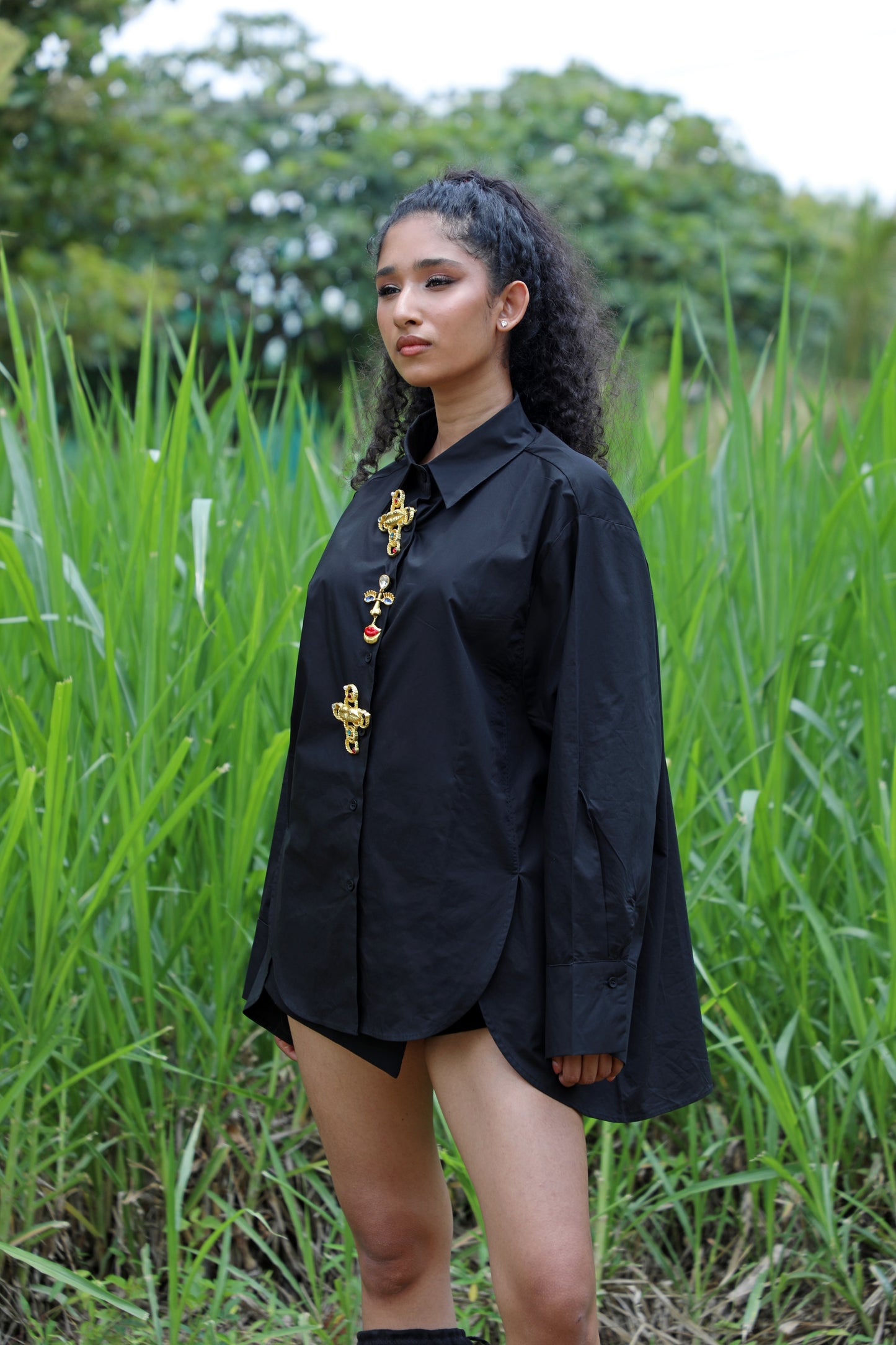 Noir Charm Shirt by Stilat